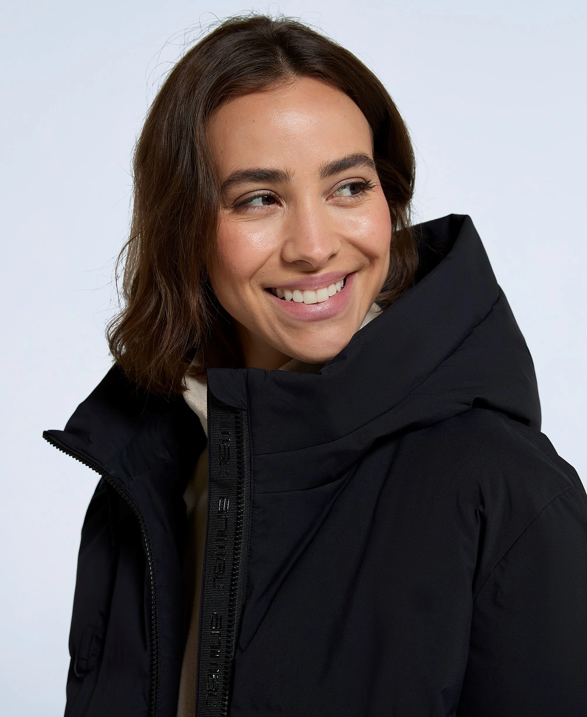 Cosi Cloud Womens Down Jacket - Jet Black - Image 3