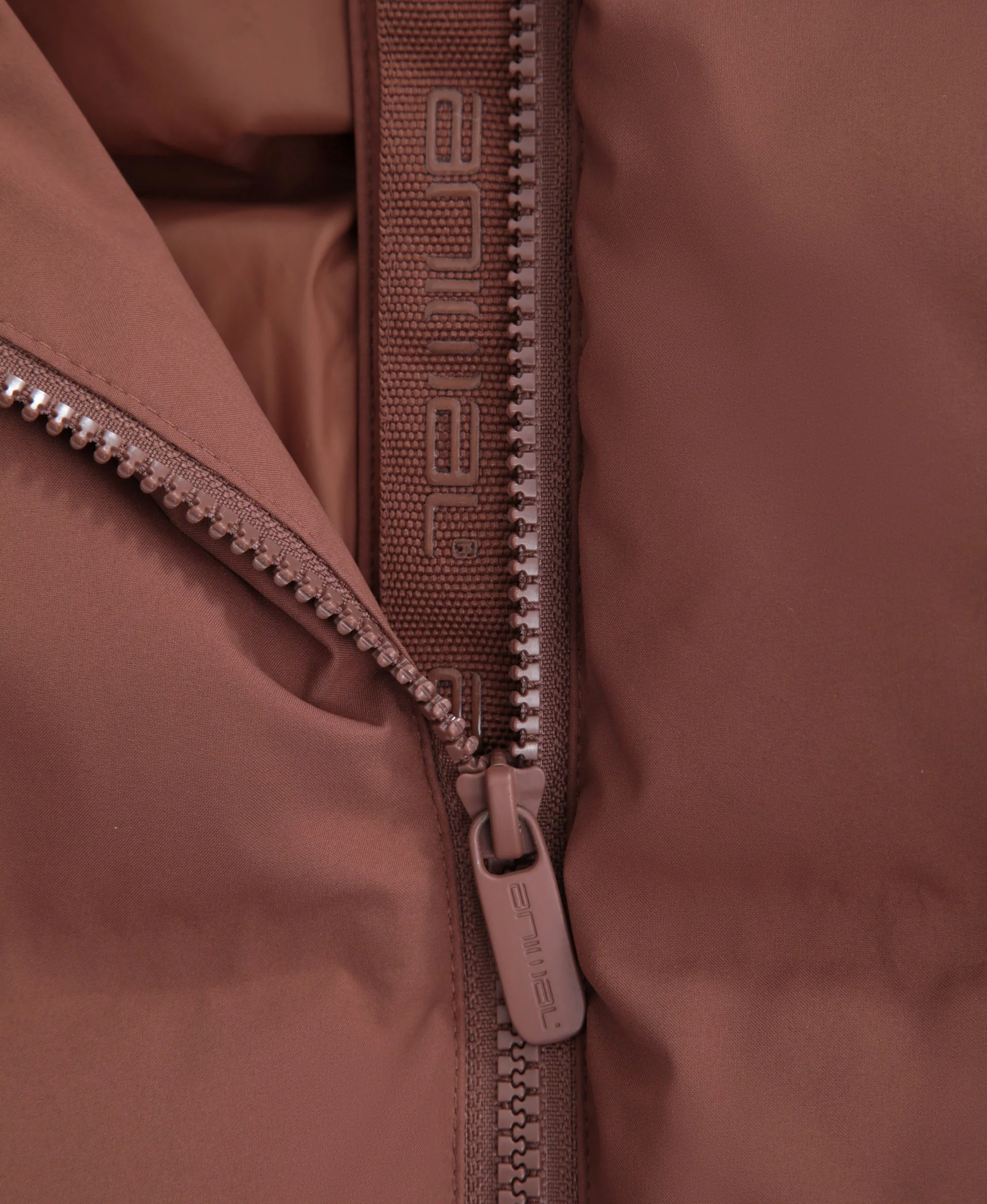 Cosi Cloud Womens Down Jacket - Rust - Image 8