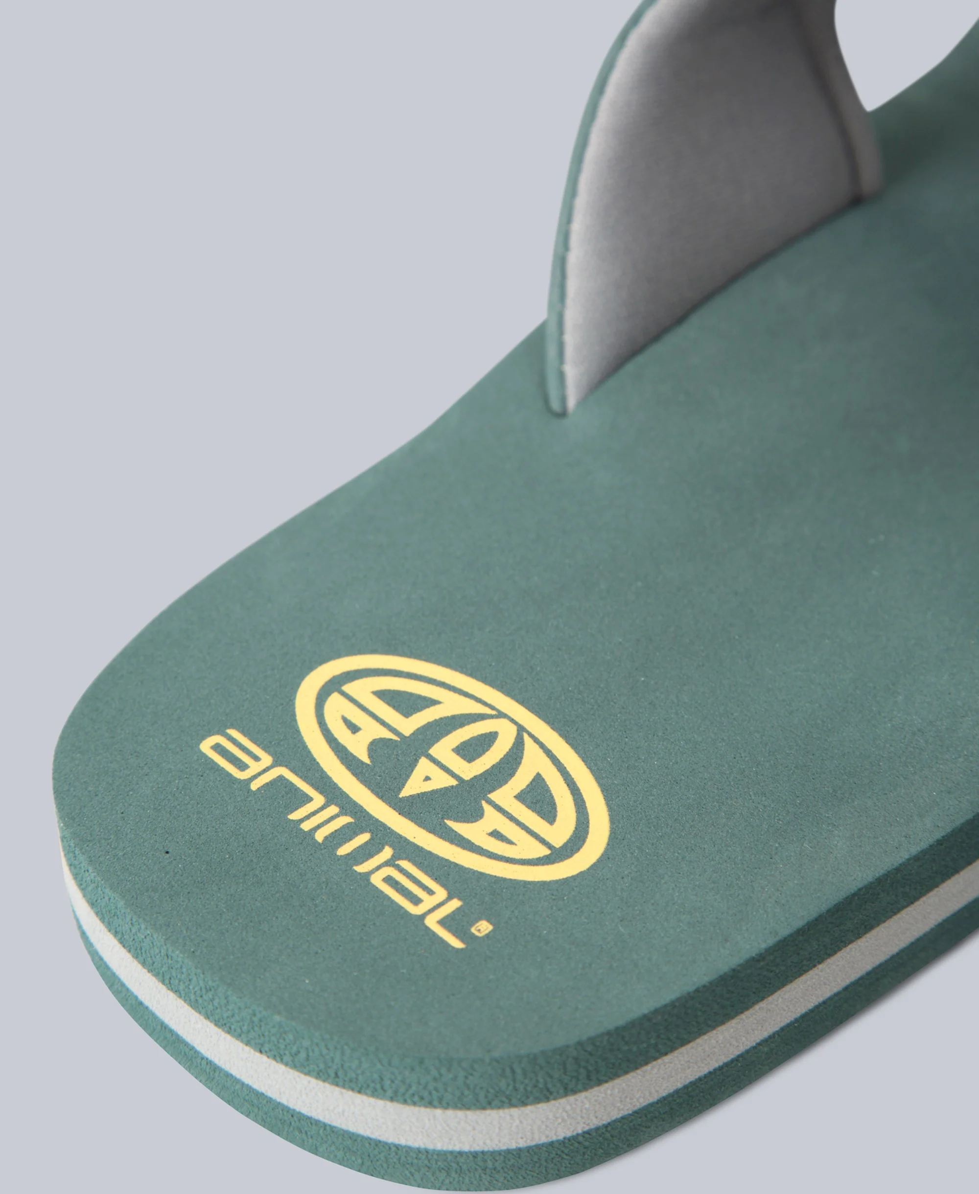 Jekyl Mens Flip-Flops - Green - Image 5