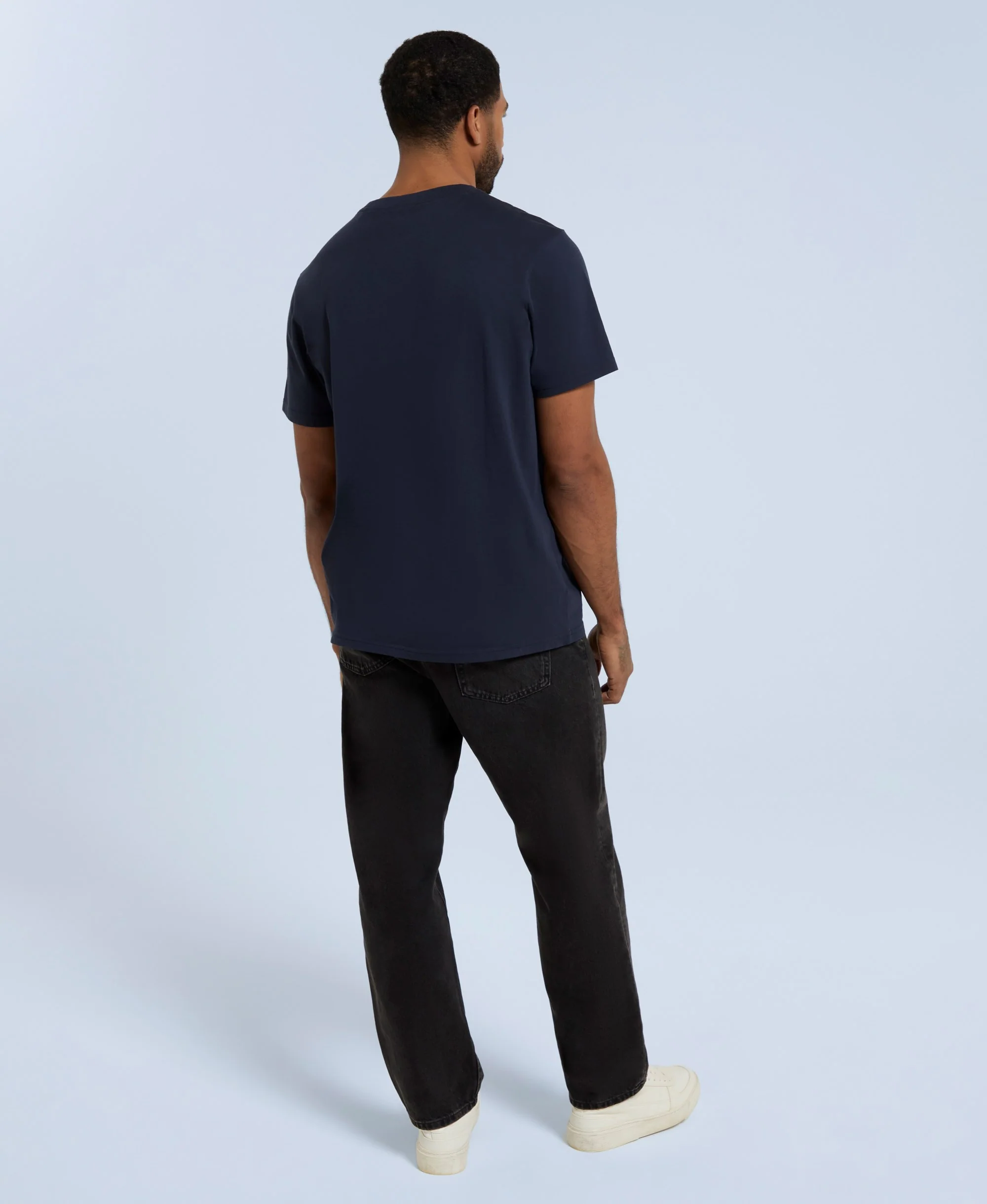 Leon Mens Relaxed T-Shirt - Navy - Image 4