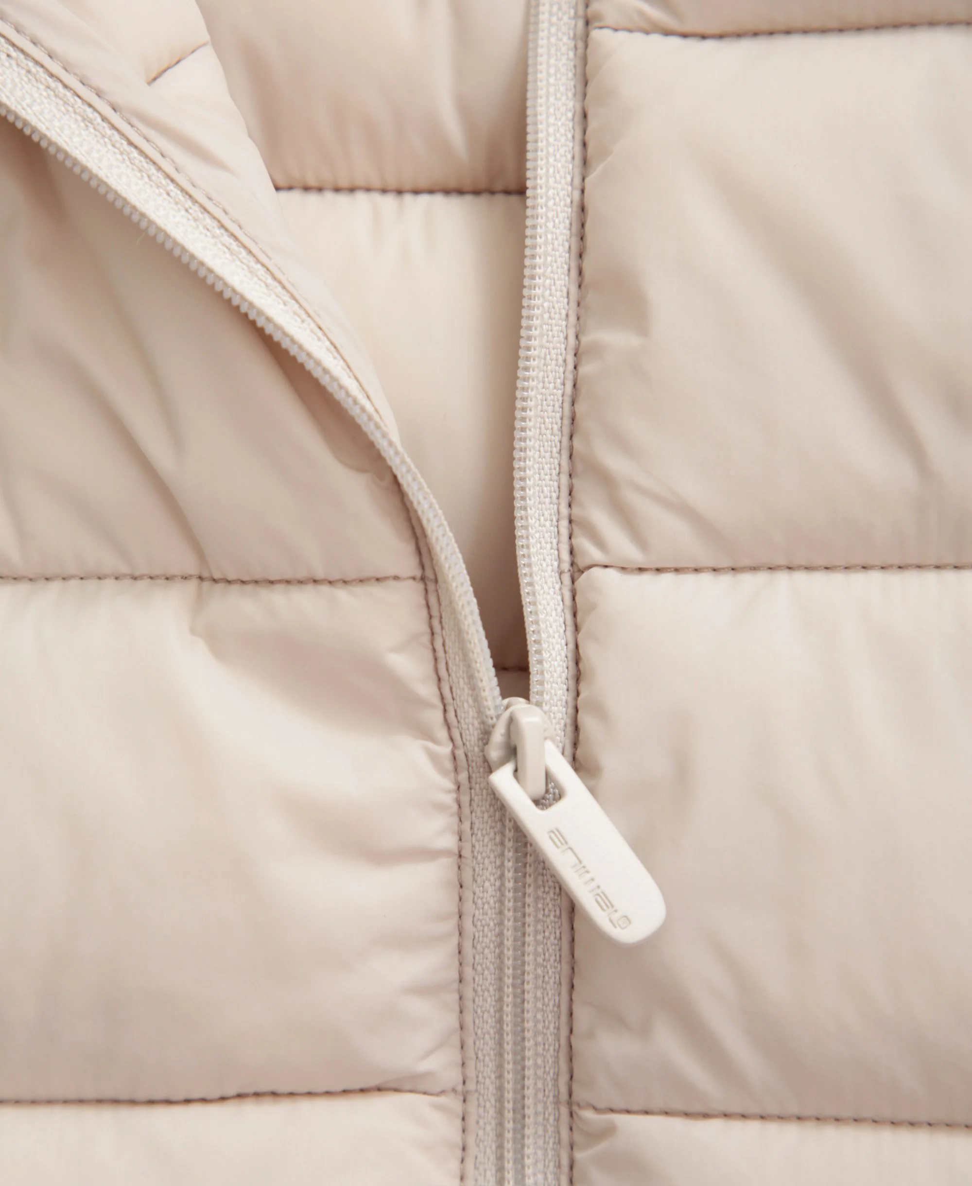 Light Cosi Womens Gilet - Beige - Image 9