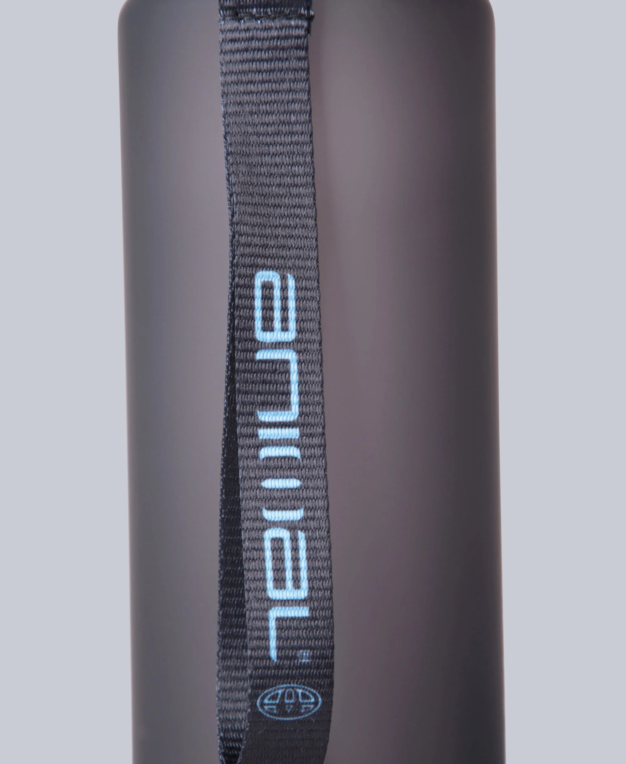 Push Lid Water Bottle - 700ml - Navy - Image 8